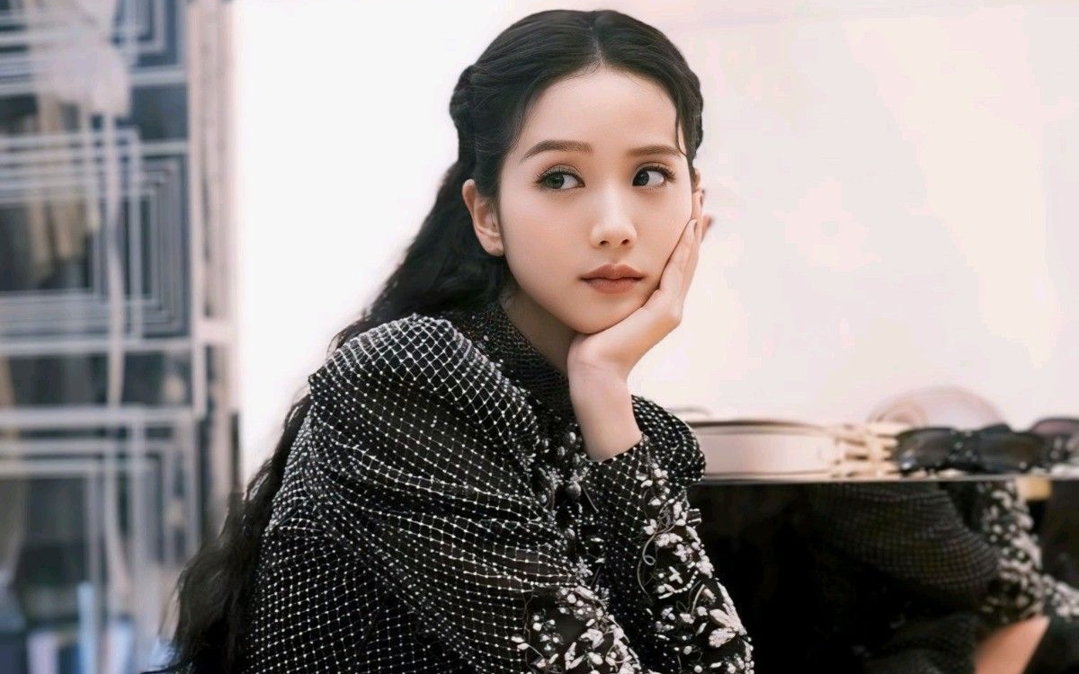 Jisoo (BLACKPINK) hé lộ trải nghiệm "kỳ lạ" nhất cuộc đời- Ảnh 1.