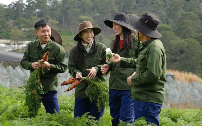 Hằng Du Mục, Quang Linh Vlogs và Thùy Tiên: Thiện nguyện và quảng cáo không thể bù trừ!- Ảnh 12.