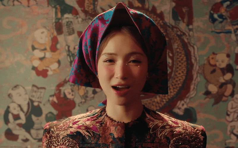Món ăn bốc bằng tay xuất hiện trong MV Bắc Bling của Hòa Minzy: Đặc sản Kinh Bắc trứ danh, xa quê chắc chắn thèm!- Ảnh 4. Món ăn bốc bằng tay xuất hiện trong MV Bắc Bling của Hòa Minzy: Đặc sản Kinh Bắc trứ danh, xa quê chắc chắn thèm!- Ảnh 4.