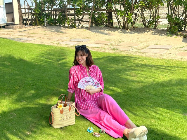 Nàng hậu gen Z đã bí mật sinh con đầu lòng, lộ bằng chứng vì 1 cú lia camera 2 giây- Ảnh 5. Nàng hậu gen Z đã bí mật sinh con đầu lòng, lộ bằng chứng vì 1 cú lia camera 2 giây- Ảnh 5.