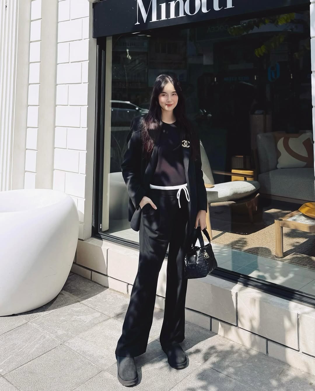 Được netizen gọi là "mỹ nhân mặc đẹp", style của MC VTV Mai Ngọc khi bầu bí có điểm gì bị chê?- Ảnh 9.