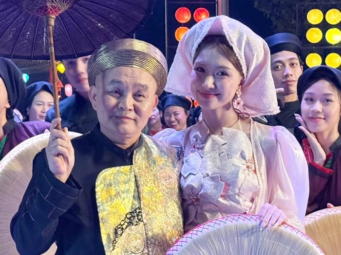 Liên tục “va chạm” với loạt nghệ sĩ Vpop, đâu là lý do khiến các nội dung reaction của ViruSs gây tranh cãi?- Ảnh 7. Liên tục “va chạm” với loạt nghệ sĩ Vpop, đâu là lý do khiến các nội dung reaction của ViruSs gây tranh cãi?- Ảnh 7.