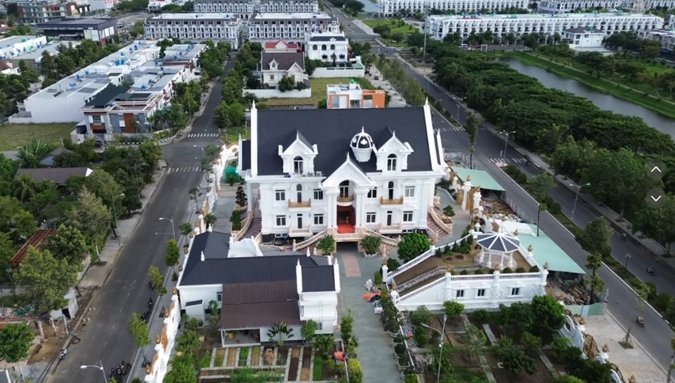 Bên trong biệt phủ 4 mặt tiền rộng hàng nghìn mét vuông, "sáng" nhất miền Tây lúc này- Ảnh 6.
