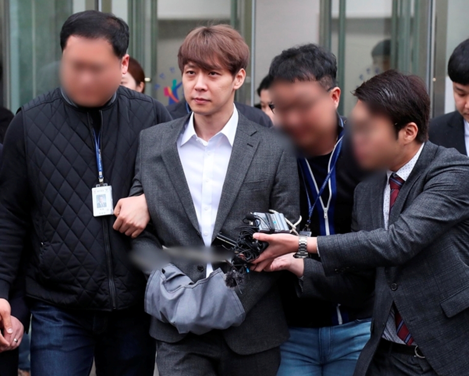 Sự hết thời của "nam thần phương Đông": Bị đuổi khỏi showbiz vì bê bối, cả đời mang danh "trạch vương"- Ảnh 7.