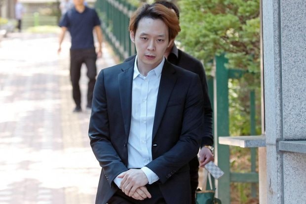 Sự hết thời của "nam thần phương Đông": Bị đuổi khỏi showbiz vì bê bối, cả đời mang danh "trạch vương"- Ảnh 10.