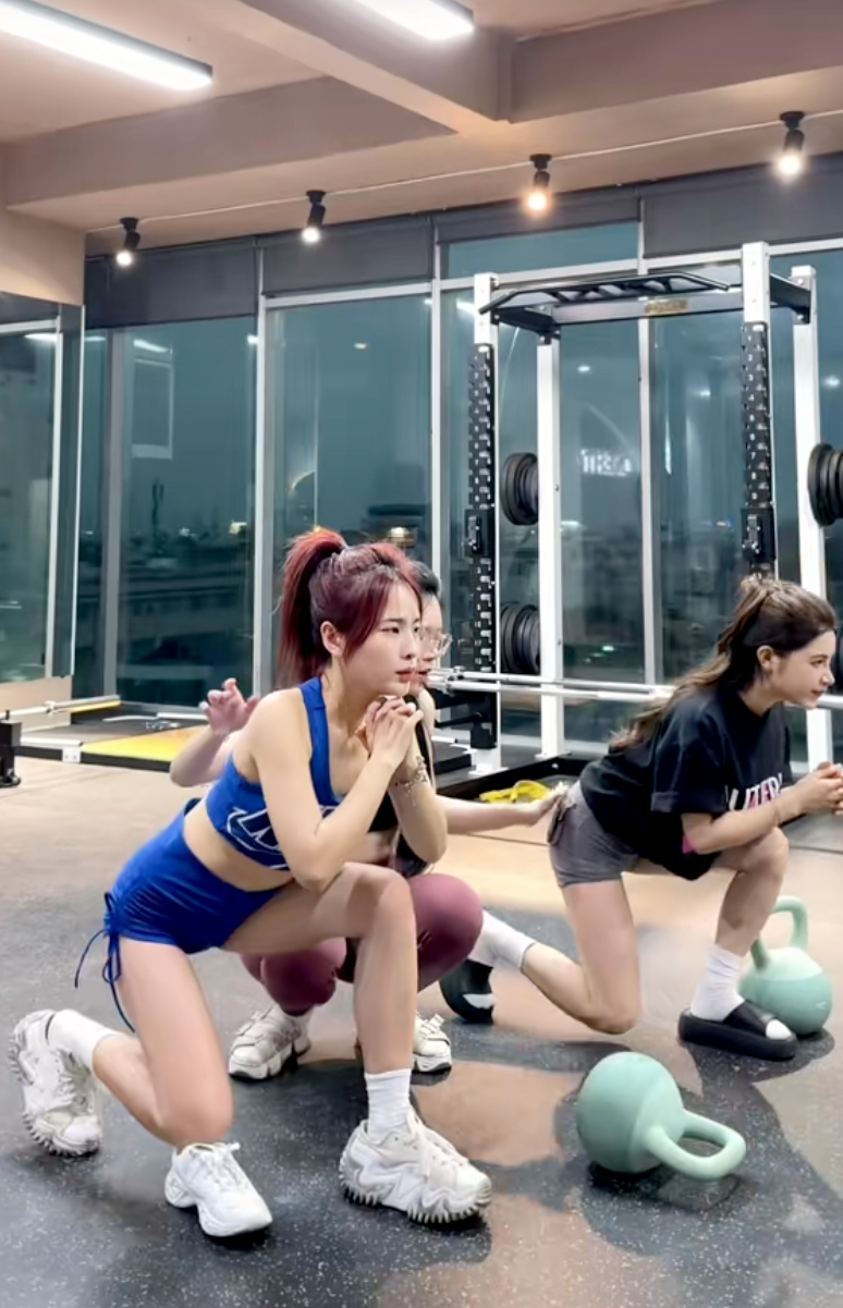 Không chỉ "xuống tóc" cắt đứt cuộc tình trái ngang, Ngọc Kem còn làm một việc được các chị em ủng hộ hết mình- Ảnh 10.