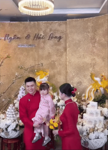 Pam Yêu Ơi diện áo dài tham dự lễ ăn hỏi của bố mẹ- Ảnh 2.