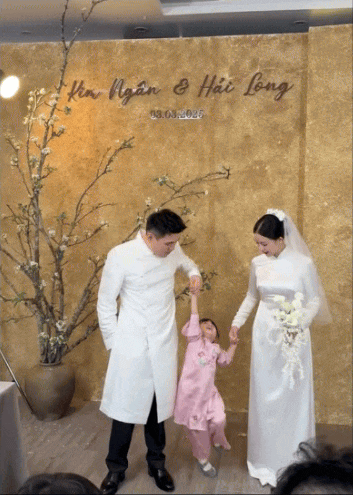 Pam Yêu Ơi diện áo dài tham dự lễ ăn hỏi của bố mẹ- Ảnh 8.