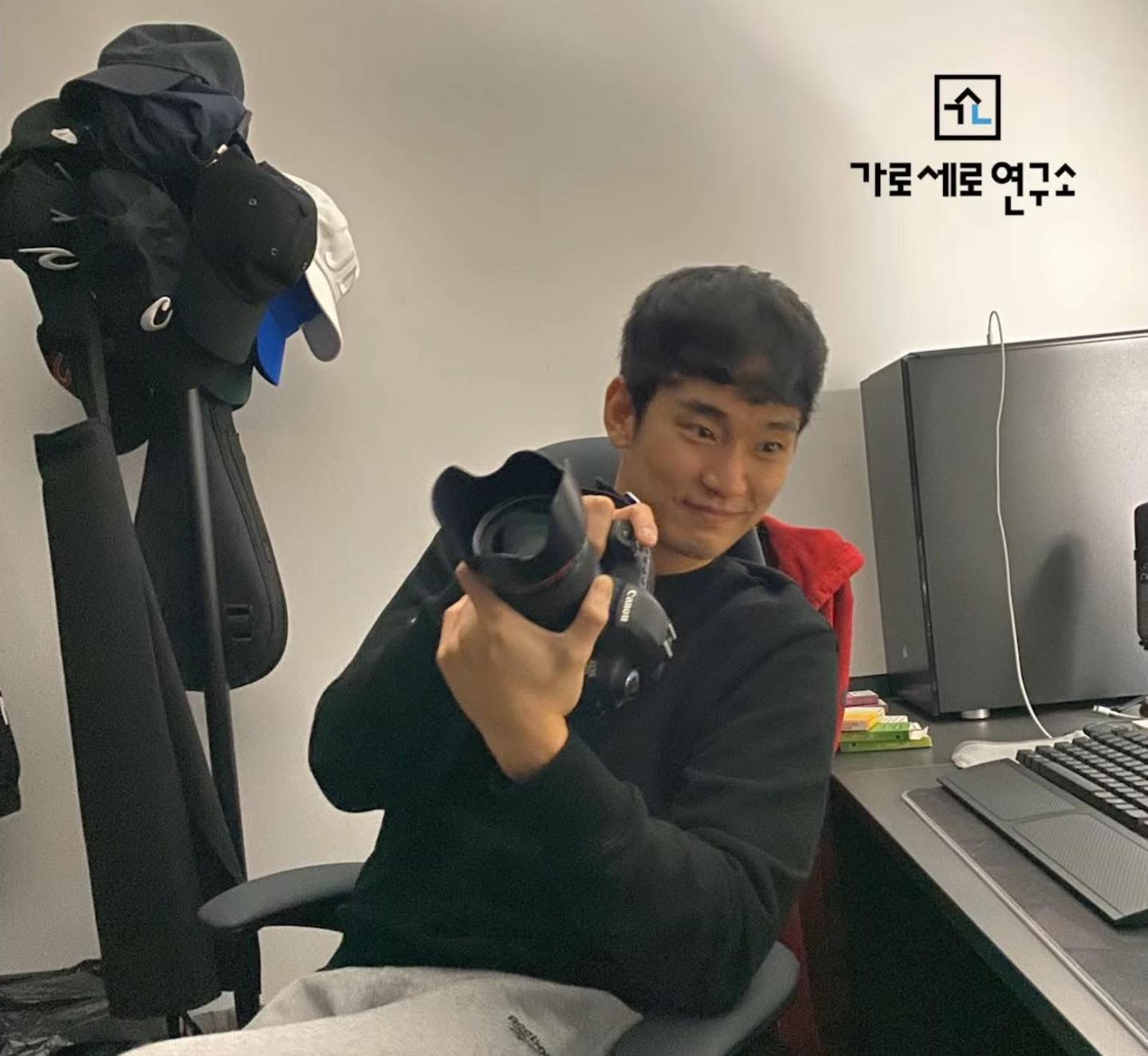 Rò rỉ kho ảnh Kim Soo Hyun - Kim Sae Ron "non choẹt” cặp kè nhau, cả 1 video tố nam diễn viên nói dối?- Ảnh 9.
