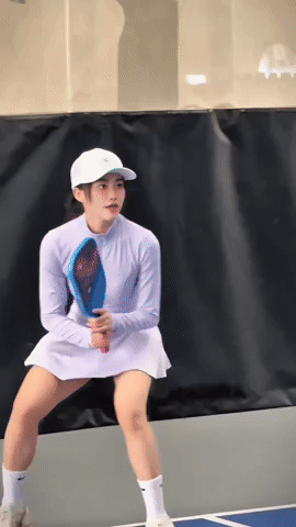 Hotgirl bị chê mặc sexy ra sân pickleball Hotgirl bị chê mặc sexy ra sân pickleball
