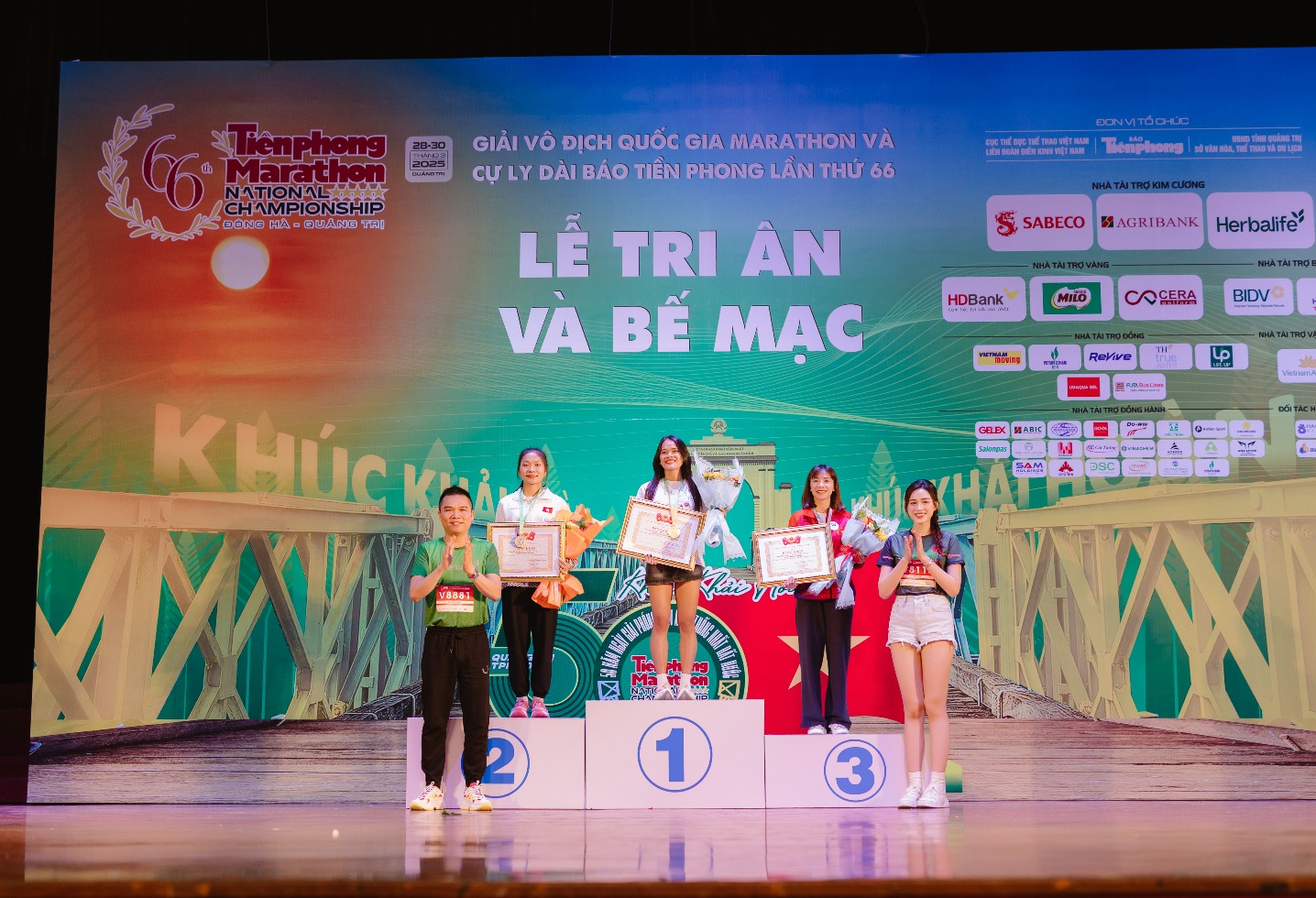 Herbalife Việt Nam đồng hành cùng Tiền Phong Marathon 2025: "Giải đấu thành công rực rỡ"- Ảnh 4.