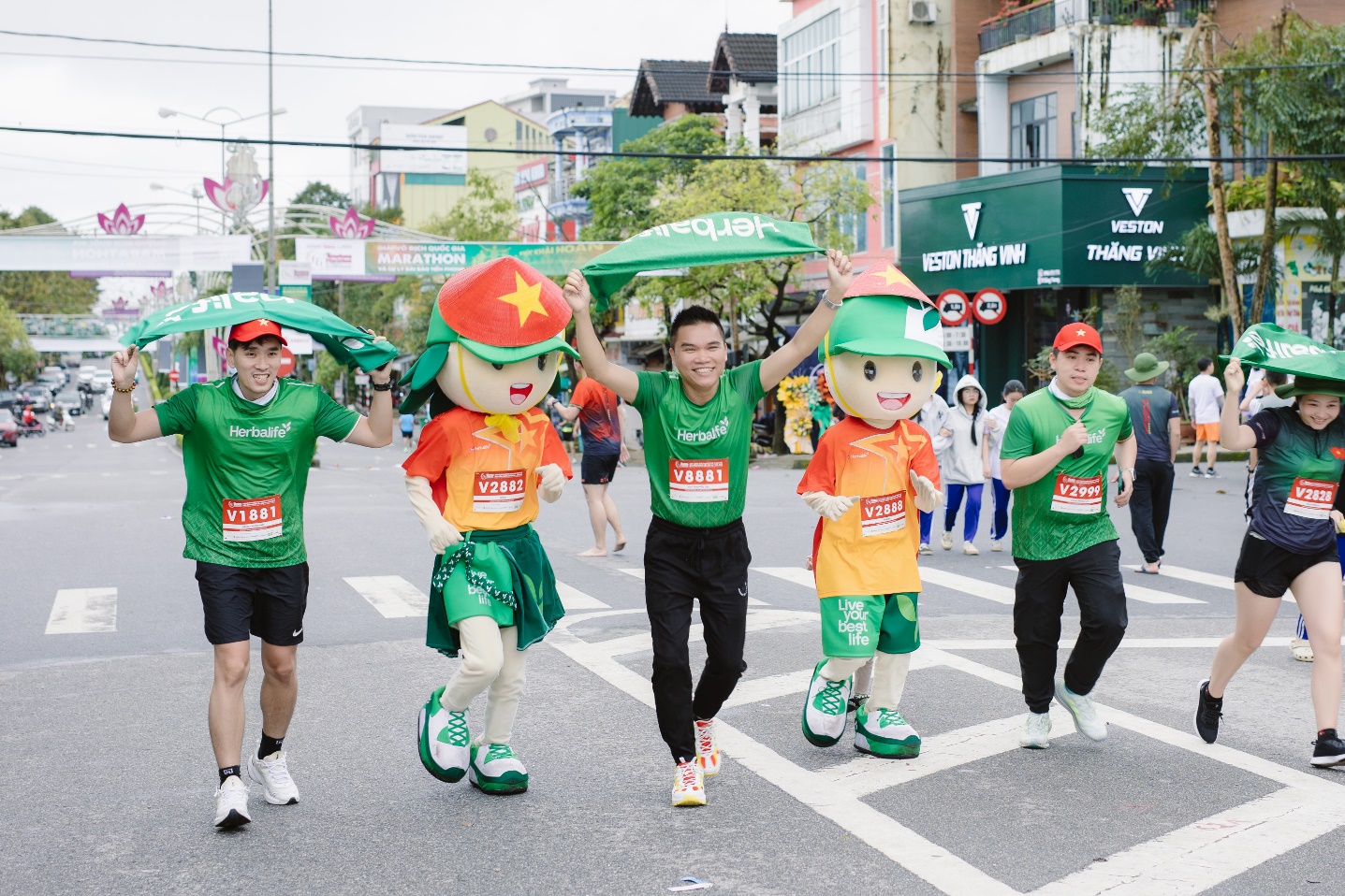 Herbalife Việt Nam đồng hành cùng Tiền Phong Marathon 2025: "Giải đấu thành công rực rỡ"- Ảnh 6.