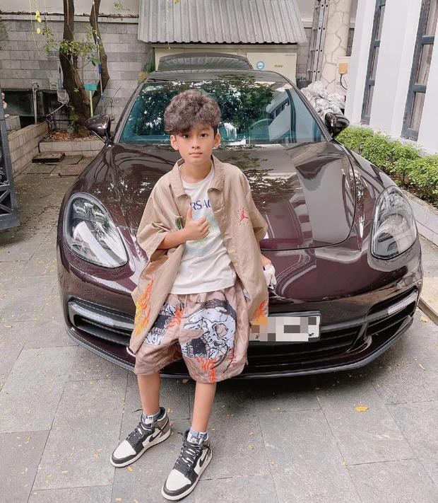 Sinh nhật đặc biệt của nhóc tỳ 14 tuổi nhà Lệ Quyên: Tổ chức trên du thuyền sang chảnh, view đắt nhất thành phố- Ảnh 10.