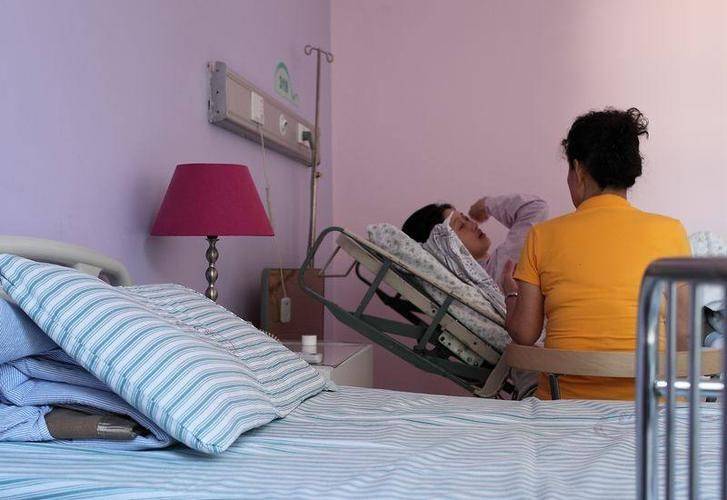Cay đắng khi tình thương bị xem như bổn phận: Nỗi niềm của người mẹ hết lòng chăm con gái và cháu ngoại- Ảnh 2.