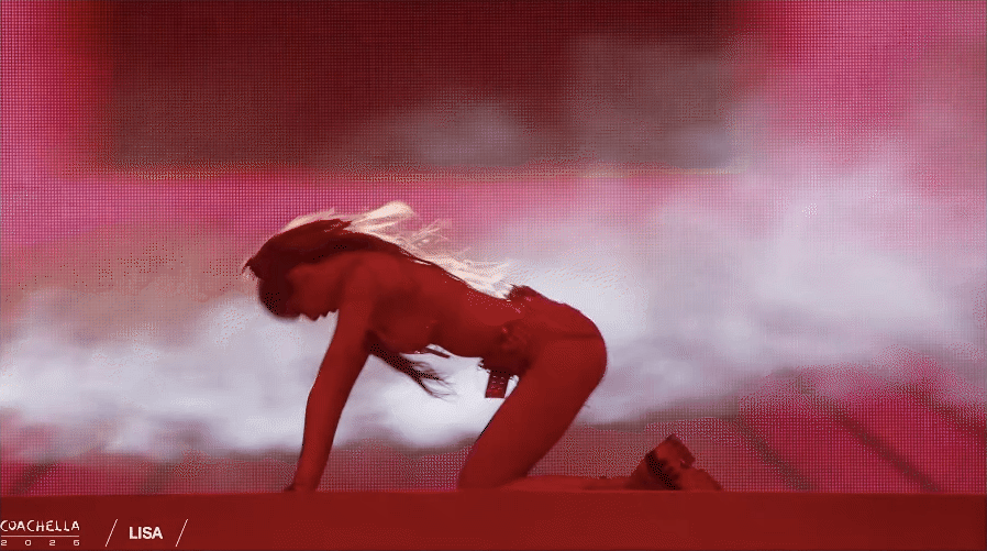 Đoạn video 18+ gây sốc của Lisa ở Coachella khiến dân tình nóng mắt- Ảnh 6.