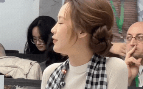 Nửa triệu người chăm chú xem Hoa hậu gen Z làm điều này suốt 1 phút: Đủ wow rồi đó!- Ảnh 2.