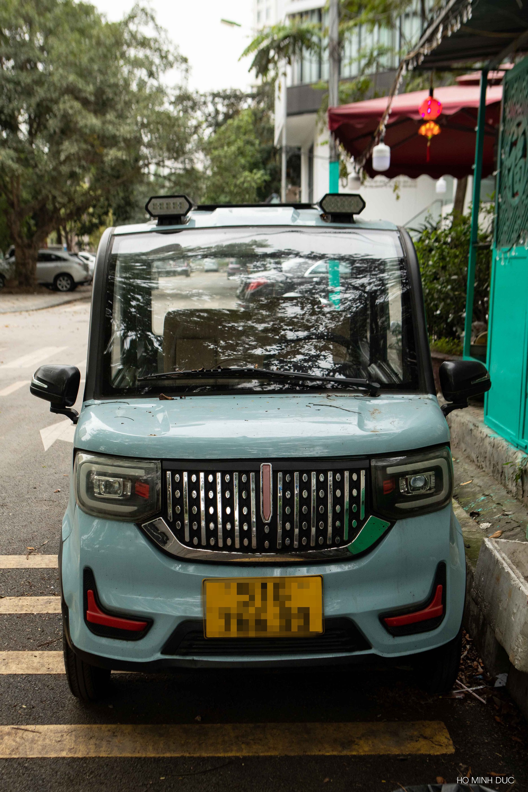 Xuất hiện ở Hà Nội chiếc ô tô mang biển vàng ngang giá Honda Air Blade: Có gì tiện nghi, đi nhanh cỡ nào?- Ảnh 3.