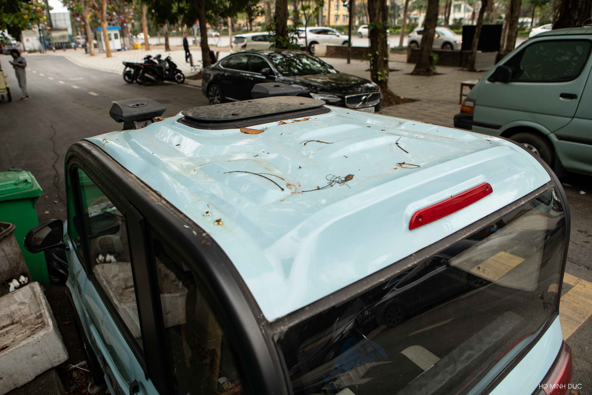 Xuất hiện ở Hà Nội chiếc ô tô mang biển vàng ngang giá Honda Air Blade: Có gì tiện nghi, đi nhanh cỡ nào?- Ảnh 13.