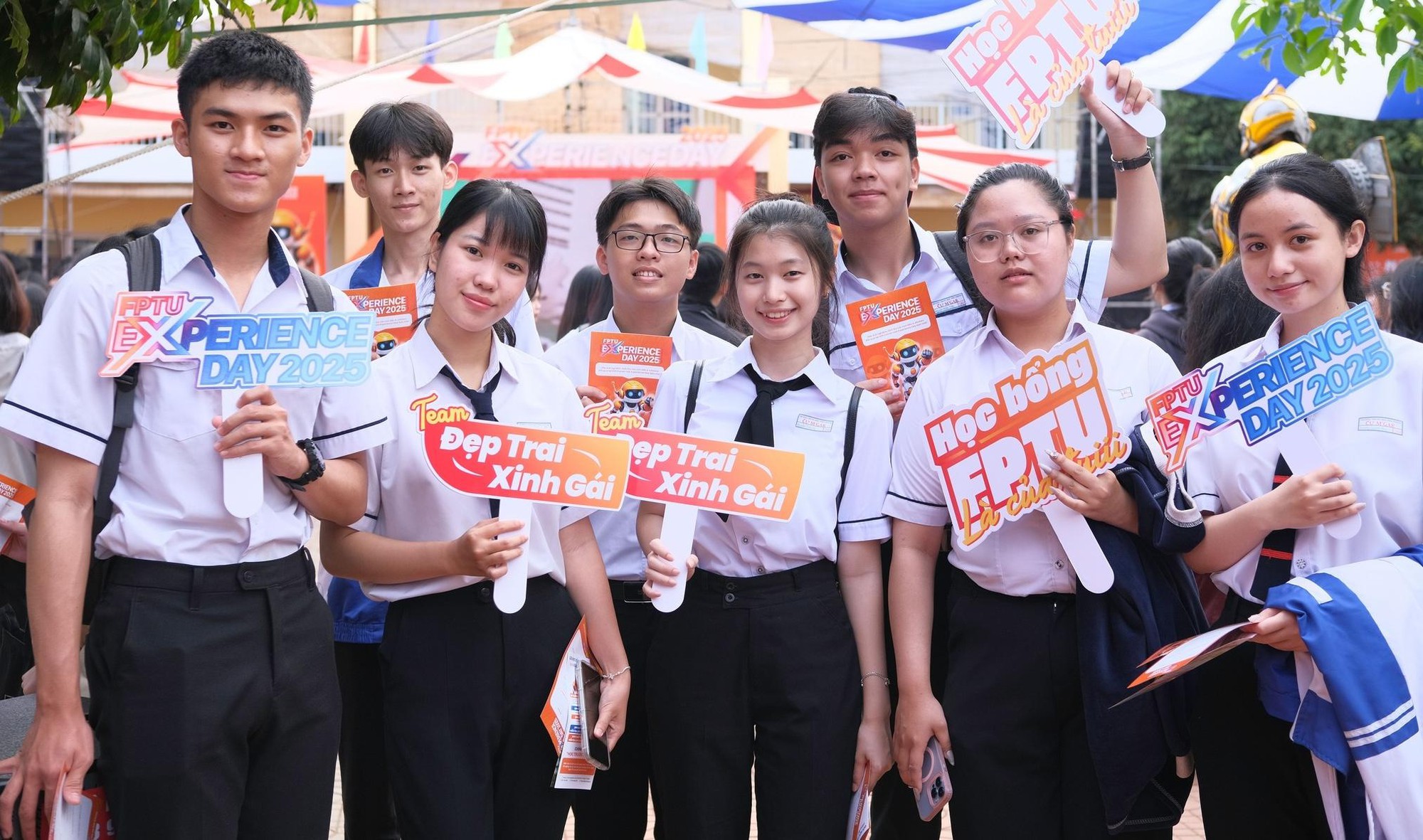 Trường Đại học FPT giúp học sinh THPT định hướng ngành học qua trải nghiệm thực tế- Ảnh 2.