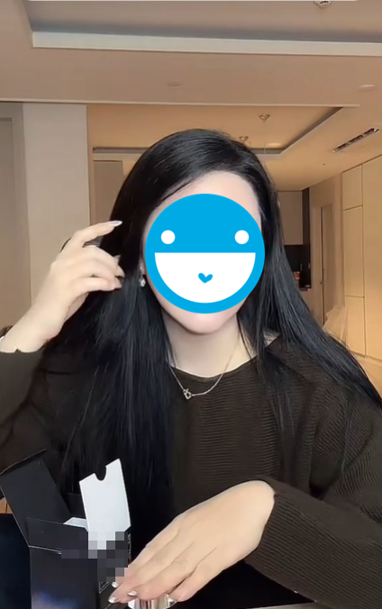 Lan truyền clip Mailystyle quảng cáo NMN, tinh dầu thông đỏ trị bách bệnh, cải lão hoàn đồng, kéo dài tuổi thọ- Ảnh 1. Lan truyền clip Mailystyle quảng cáo NMN, tinh dầu thông đỏ trị bách bệnh, cải lão hoàn đồng, kéo dài tuổi thọ- Ảnh 1.