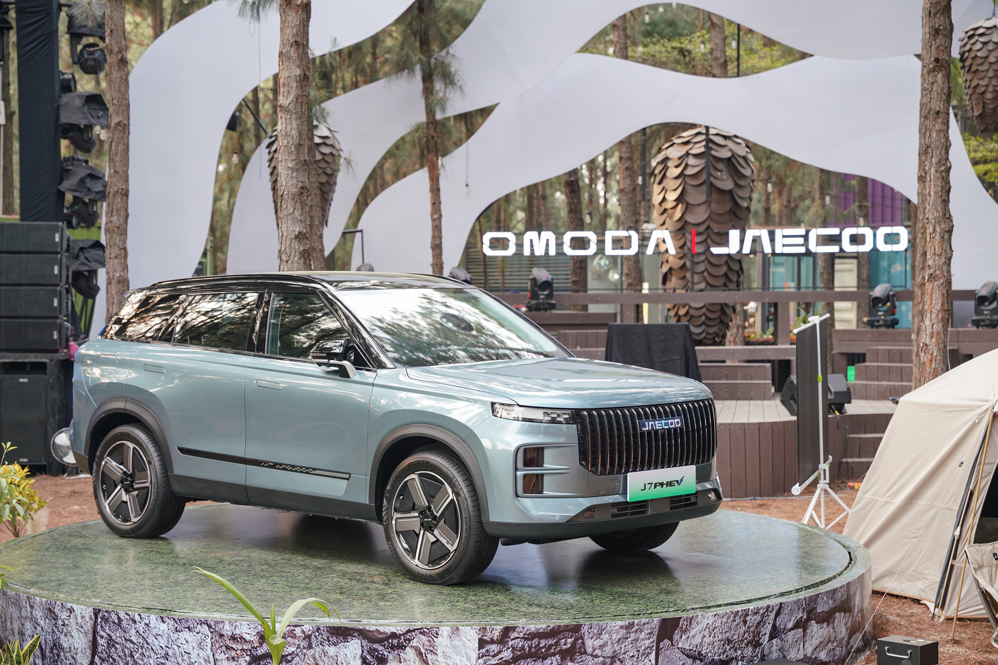 Ở Việt Nam có mẫu xe to ngang CX-5 nhưng ăn xăng 1L/100km, mạnh hơn cả Land Cruiser Prado: Giá thế nào?- Ảnh 1.