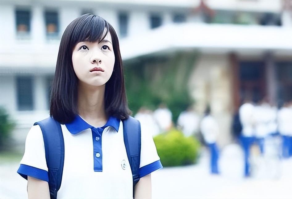 Lưu Diệc Phi 20 năm trước và dàn "thần tiên tỷ tỷ" 2025 ai đẹp hơn?- Ảnh 9. Lưu Diệc Phi 20 năm trước và dàn "thần tiên tỷ tỷ" 2025 ai đẹp hơn?- Ảnh 9.
