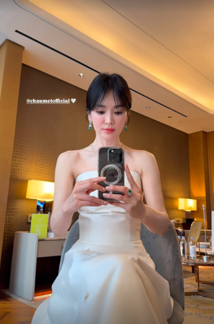 Từng sở hữu "nhược điểm" này trên cơ thể nhưng không ngờ ờ tuổi ngoài 40 Song Hye Kyo lại khắc phục được- Ảnh 1. Từng sở hữu "nhược điểm" này trên cơ thể nhưng không ngờ ờ tuổi ngoài 40 Song Hye Kyo lại khắc phục được- Ảnh 1.