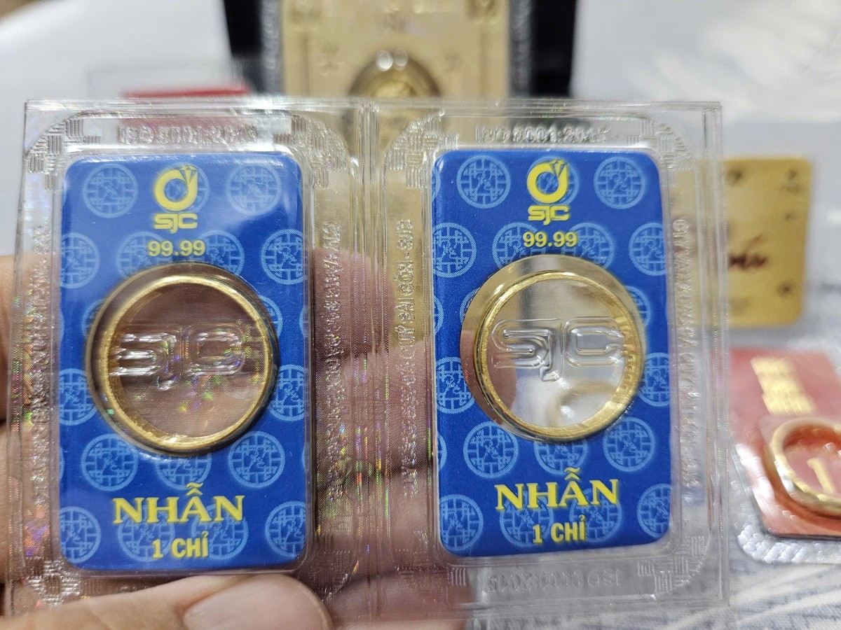 Từ trắng tay lên 2 chỉ: Hành trình "tích vàng" của người mẹ đơn thân với mức lương 8 triệu đồng!- Ảnh 3.