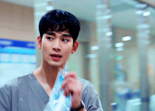 Kim Soo Hyun đã căng, quyết “pressing” 1 người thân của Kim Sae Ron tới cùng- Ảnh 1.