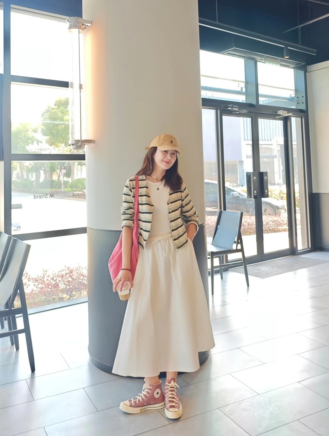 Tại sao 3 con giáp này nên mặc màu trắng vào mùa hè? Liệu có giúp thu hút tài lộc, tiền bạc dồi dào?- Ảnh 1.