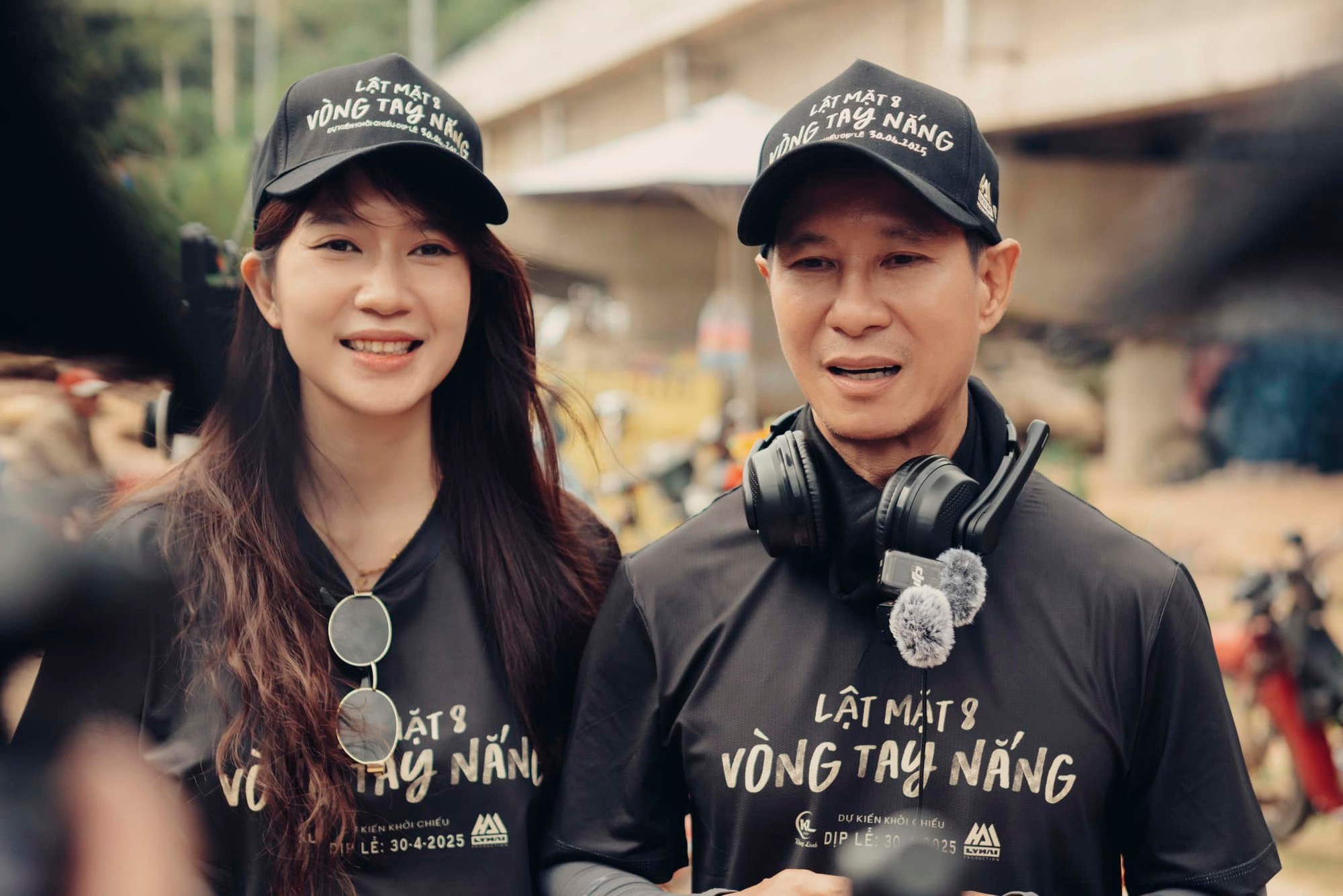 Chỉ bằng 2 câu phỏng vấn của mc Long Vũ, Minh Hà lộ "nguyên hình": Có phải chỉ đơn giản là "bà mẹ 4 con"?- Ảnh 2. Chỉ bằng 2 câu phỏng vấn của mc Long Vũ, Minh Hà lộ "nguyên hình": Có phải chỉ đơn giản là "bà mẹ 4 con"?- Ảnh 2.