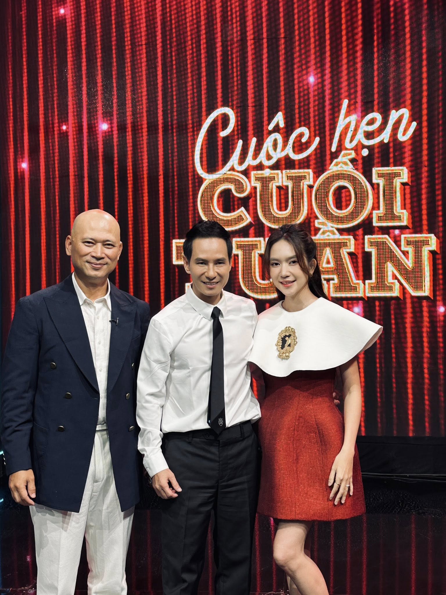 Chỉ bằng 2 câu phỏng vấn của mc Long Vũ, Minh Hà lộ "nguyên hình": Có phải chỉ đơn giản là "bà mẹ 4 con"?- Ảnh 1. Chỉ bằng 2 câu phỏng vấn của mc Long Vũ, Minh Hà lộ "nguyên hình": Có phải chỉ đơn giản là "bà mẹ 4 con"?- Ảnh 1.