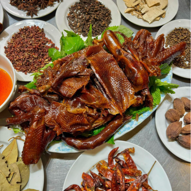 Minh Châu Food: Bứt phá doanh thu nhờ chuyển đổi kinh doanh với Bán Hàng Cùng TikTok Shop- Ảnh 2. Minh Châu Food: Bứt phá doanh thu nhờ chuyển đổi kinh doanh với Bán Hàng Cùng TikTok Shop- Ảnh 2.