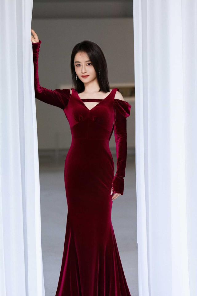 Mỹ nhân khiến Châu Tinh Trì say đắm thấy nhục nhã khi đóng vai người mẹ? - Ảnh 5. Mỹ nhân khiến Châu Tinh Trì say đắm thấy nhục nhã khi đóng vai người mẹ? - Ảnh 5.
