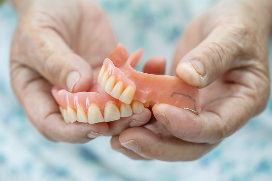 17 tuổi nhổ răng có mọc lại không? Phải làm sao- Ảnh 3.
