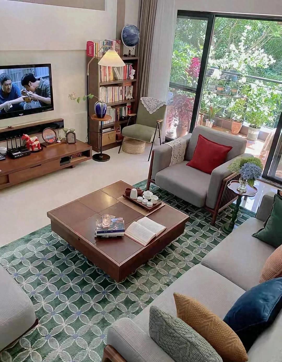 Ngôi nhà 150m² của người phụ nữ về hưu sạch đến mức dân mạng phải thốt lên "thật sự có người sống ở đây sao?"- Ảnh 1. Ngôi nhà 150m² của người phụ nữ về hưu sạch đến mức dân mạng phải thốt lên "thật sự có người sống ở đây sao?"- Ảnh 1.