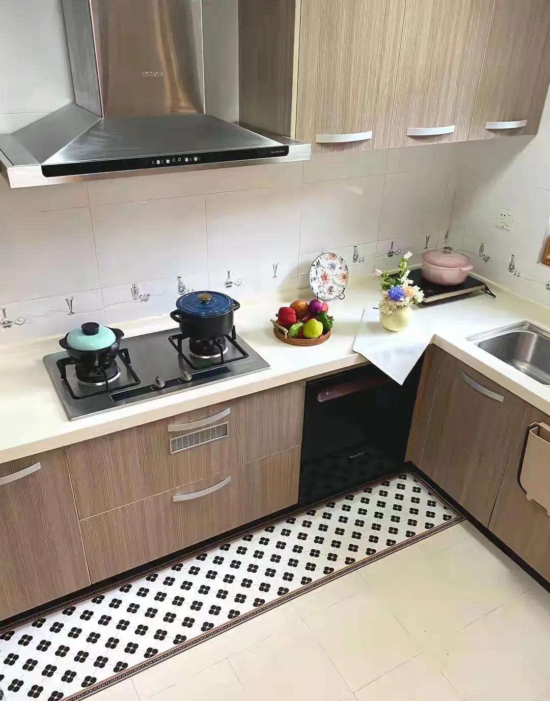 Ngôi nhà 150m² của người phụ nữ về hưu sạch đến mức dân mạng phải thốt lên "thật sự có người sống ở đây sao?"- Ảnh 6. Ngôi nhà 150m² của người phụ nữ về hưu sạch đến mức dân mạng phải thốt lên "thật sự có người sống ở đây sao?"- Ảnh 6.