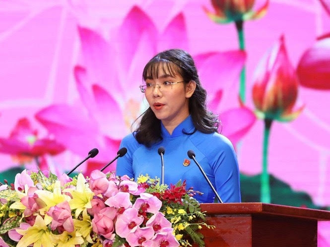 Chân dung cô gái đại diện thế hệ trẻ phát biểu tại Lễ kỷ niệm 50 năm Giải phóng miền Nam, thống nhất đất nước- Ảnh 4.