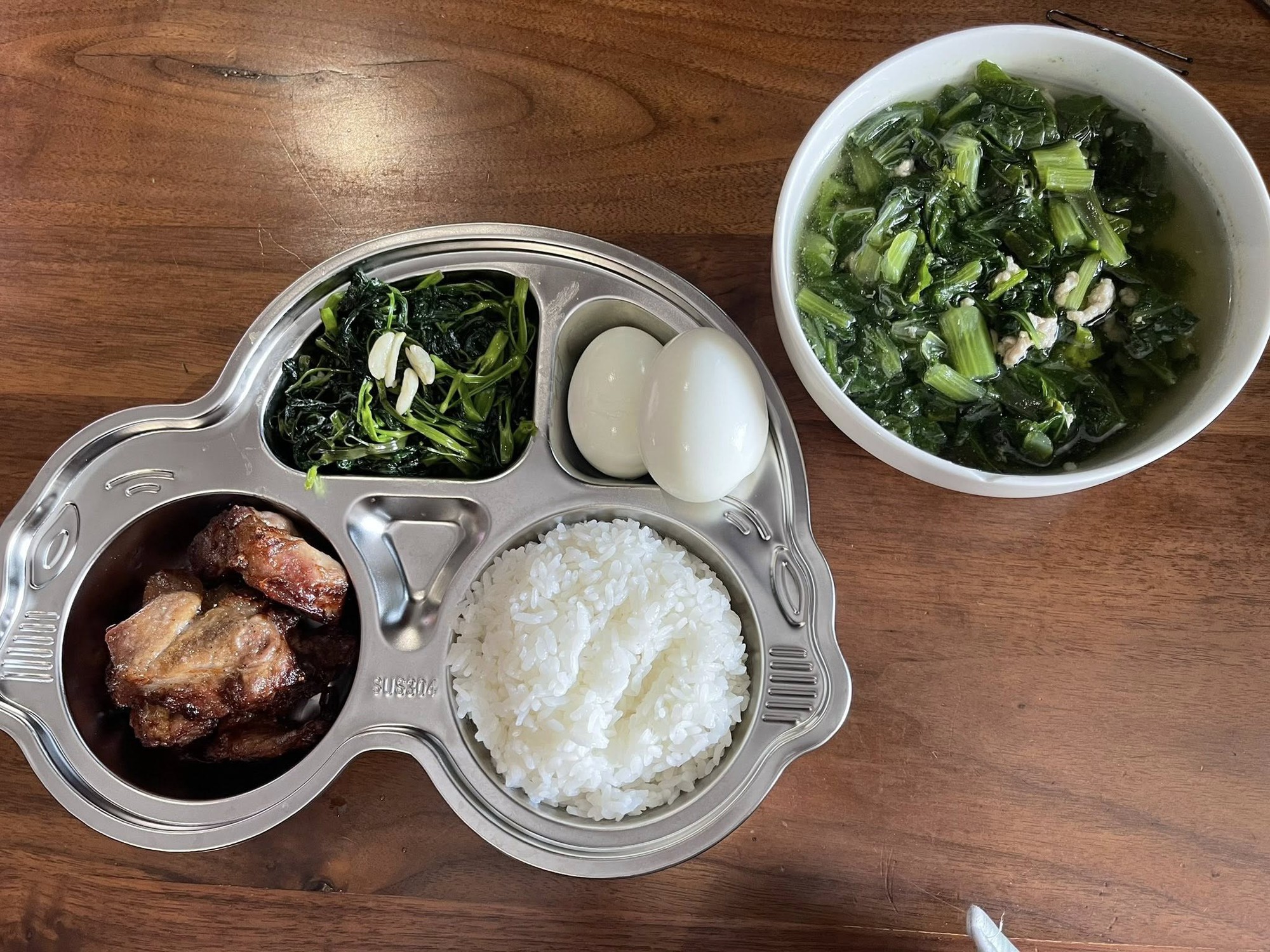 Không cầu kỳ, mẹ Hà Nội ở cữ đơn giản mà chất: Cơm nhà, rau sạch, ngủ ít vẫn nuôi con mát tay- Ảnh 4.