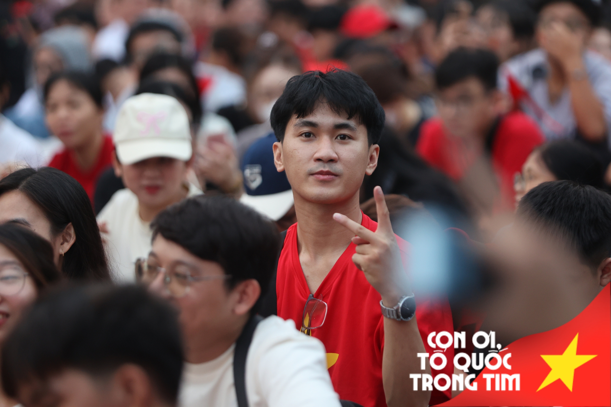 Đẹp biết bao nụ cười ngày thống nhất, những gương mặt rạng rỡ này sẽ viết tiếp trang sử đầy tự hào của dân tộc!- Ảnh 7.