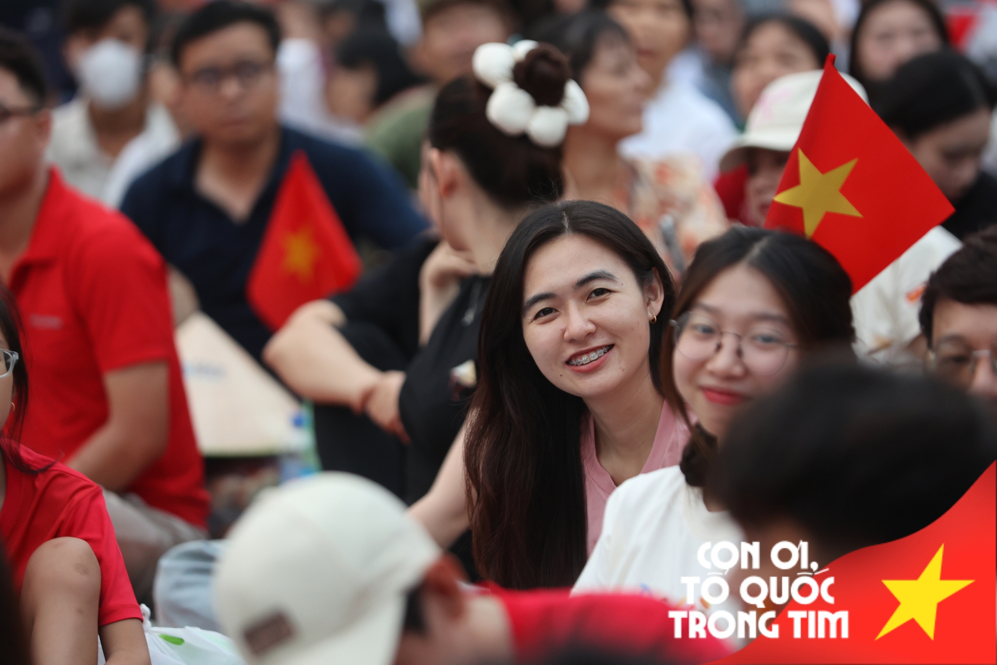 Đẹp biết bao nụ cười ngày thống nhất, những gương mặt rạng rỡ này sẽ viết tiếp trang sử đầy tự hào của dân tộc!- Ảnh 6.
