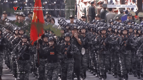 Khối nữ cảnh sát đặc nhiệm: Lên TV tuyệt đối diện ảnh, ở “hậu trường” xuất hiện nhiều cảnh thú vị- Ảnh 2. Khối nữ cảnh sát đặc nhiệm: Lên TV tuyệt đối diện ảnh, ở “hậu trường” xuất hiện nhiều cảnh thú vị- Ảnh 2.