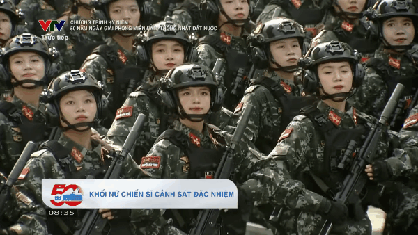 Khối nữ cảnh sát đặc nhiệm: Lên TV tuyệt đối diện ảnh, ở “hậu trường” xuất hiện nhiều cảnh thú vị- Ảnh 1. Khối nữ cảnh sát đặc nhiệm: Lên TV tuyệt đối diện ảnh, ở “hậu trường” xuất hiện nhiều cảnh thú vị- Ảnh 1.