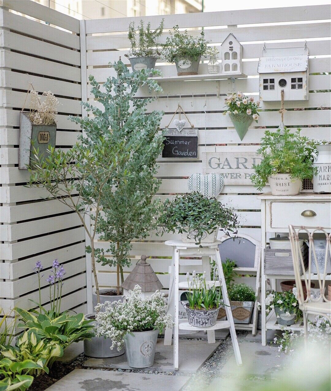 Ngỡ như lạc vào xứ sở thần tiên với khu vườn sân thượng 20m², nơi mọi góc nhỏ đều đầy sắc màu và sự sống- Ảnh 14.