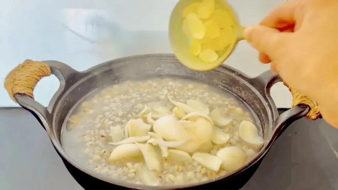 2 món cháo dễ nấu vừa giúp dưỡng da đẹp mịn lại thải độc cơ thể, bạn nên ăn thường xuyên vào bữa sáng- Ảnh 5.