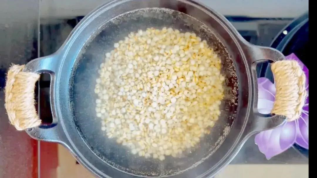 2 món cháo dễ nấu vừa giúp dưỡng da đẹp mịn lại thải độc cơ thể, bạn nên ăn thường xuyên vào bữa sáng- Ảnh 2.
