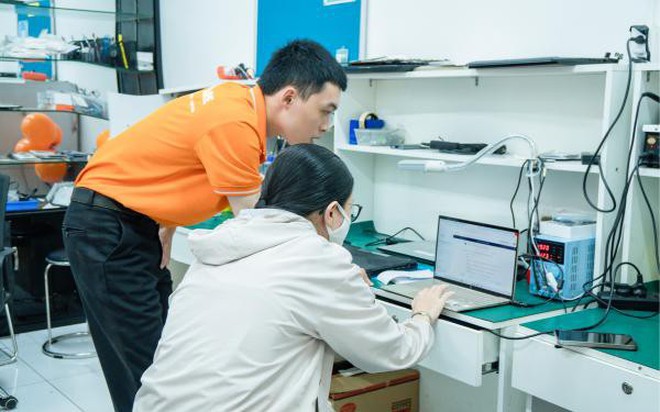 FASTCARE: Dịch vụ sửa chữa điện thoại laptop và iPad hàng đầu tại Bình Dương- Ảnh 1.