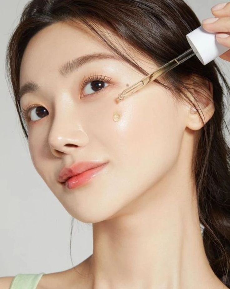 Chuyên gia cảnh báo: Dùng Vitamin C mà thiếu bước này thì da khó mà đẹp lên!- Ảnh 1.