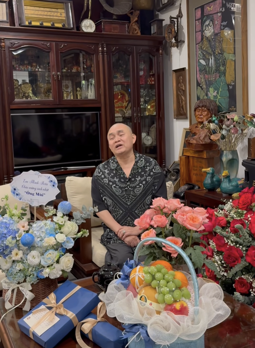 NSƯT Xuân Hinh hỏi thẳng "không có phong bì à", một Shark đình đám phải vào trả lời- Ảnh 1.