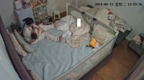 Con dâu muốn thuê bảo mẫu, mẹ chồng mắng "siêng ăn nhác làm": Chồng phóng to camera phòng ngủ chứng kiến điều gây sốc- Ảnh 3.